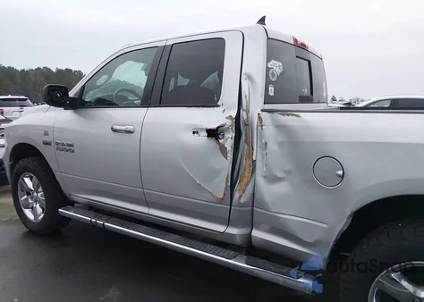 2016 Ram 1500 Big Horn z USA, uszkodzony, nr VIN 1C6RR7GT4GS285216